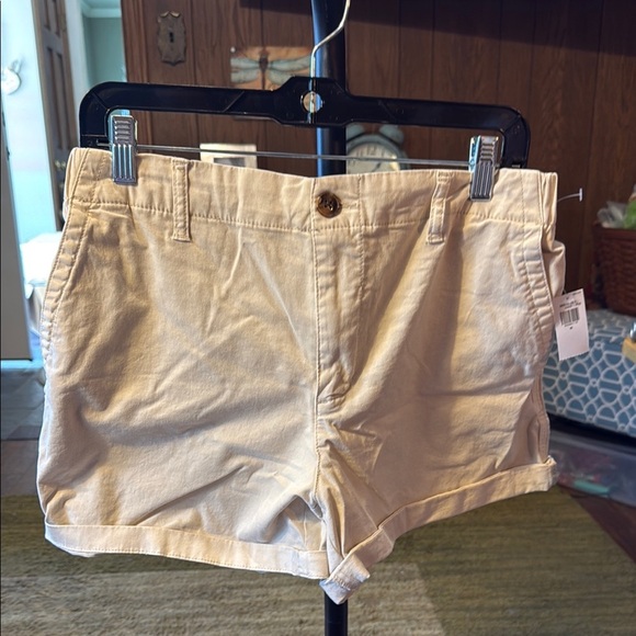 Old Navy Tan Cargo Shorts Casual Summer Essential - Picture 1 of 5